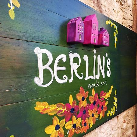 Berlin'S Guest House Urla Dış mekan fotoğraf